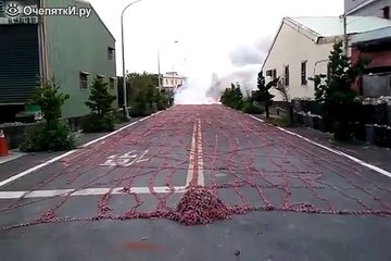 Взрыв тысяч петард