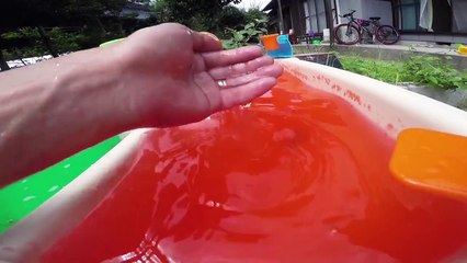 アンパンマンおもちゃとジェリーバフ Slimy and Gelatinous Bath time fun!