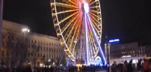 Fransa'da ışık bayramında terör kurbanları anıldı