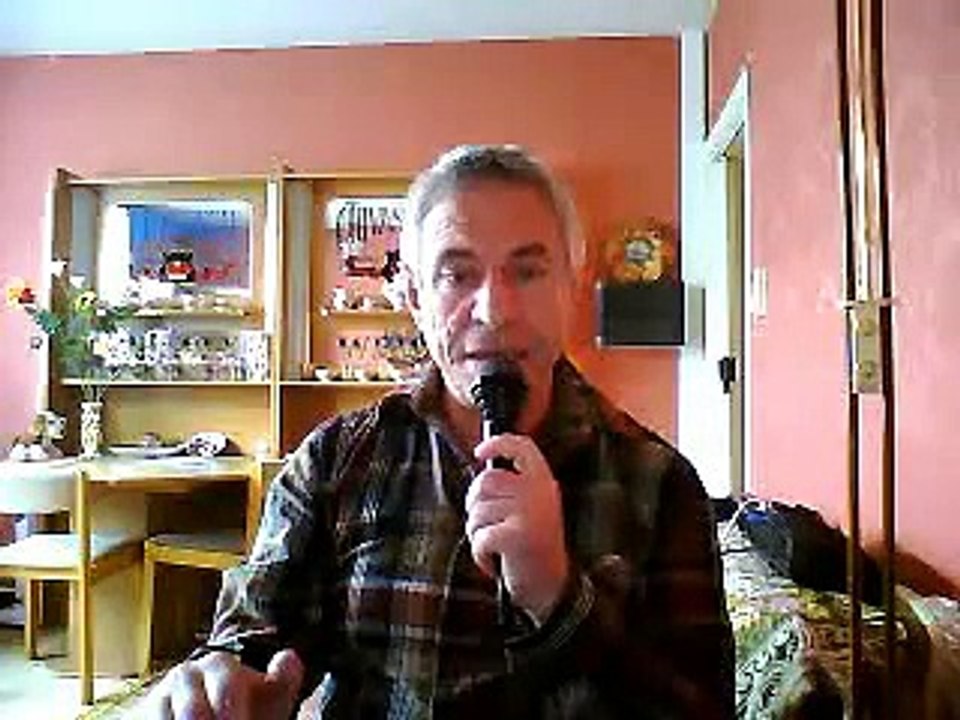 Липкин Генa Lipkin Genna исполняет караоке «До свидания, лето» 19859030, 2010