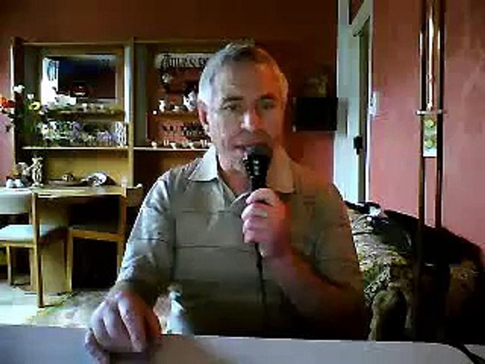 Липкин Генa Lipkin Genna исполняет караоке «Волшебник-недоучка» 19188344, 201