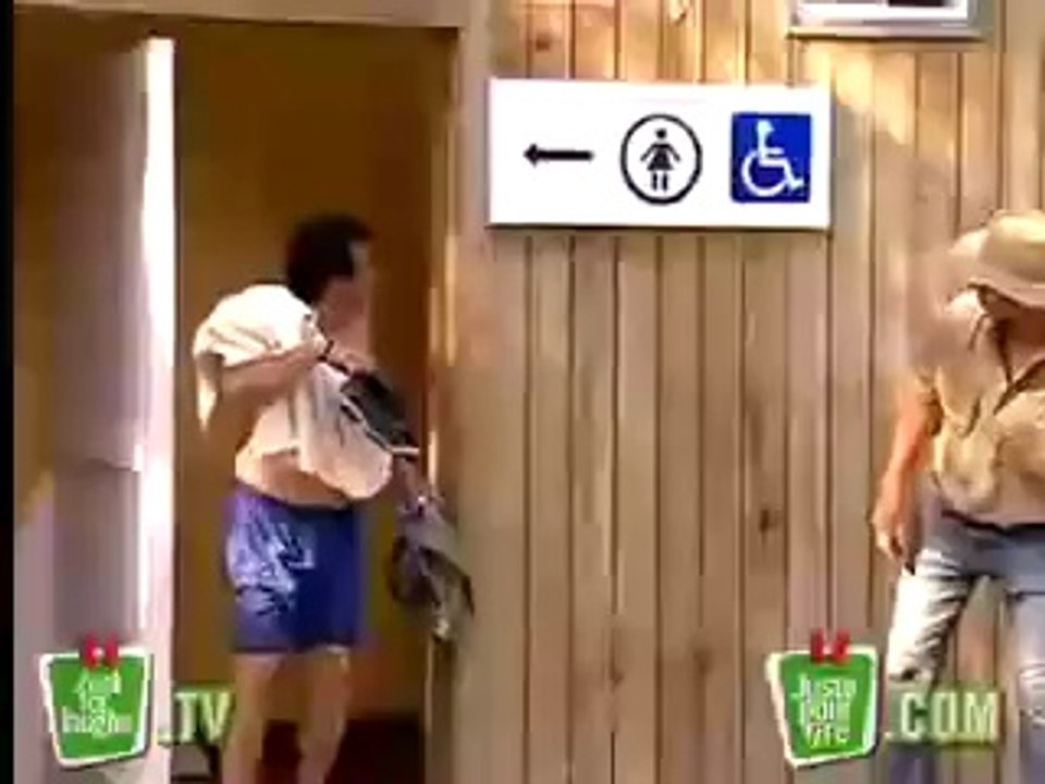 YouTube - Just For Laughs - Wrong Toilet Side.flv