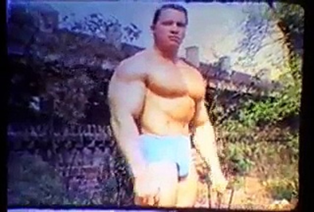 ARNOLD SCHWARZENEGGER - FOREVER YOUNG EARLY TRAINING AND POSING - Bodybuilding Muscle Fitness