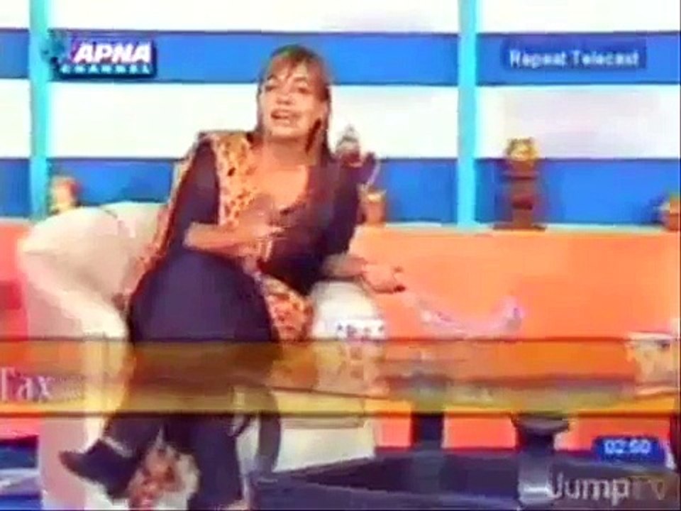 Most Vulgar Dress in a Morning Show of Apna News Channel