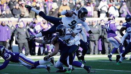 Ryan lands hard on face after Seahawks botch punt