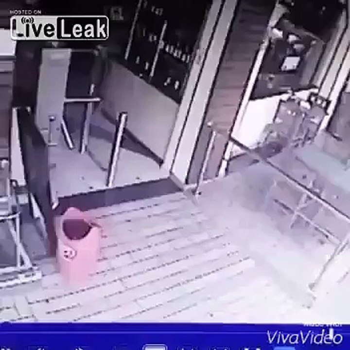 Guy Attacks Cop And Gets His Ass Kicked