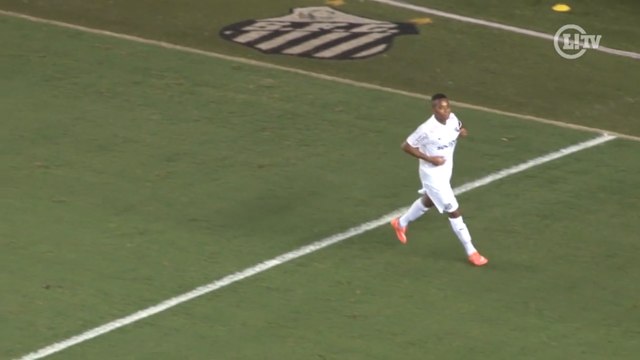 Relembre belos lances de Robinho pelo Santos