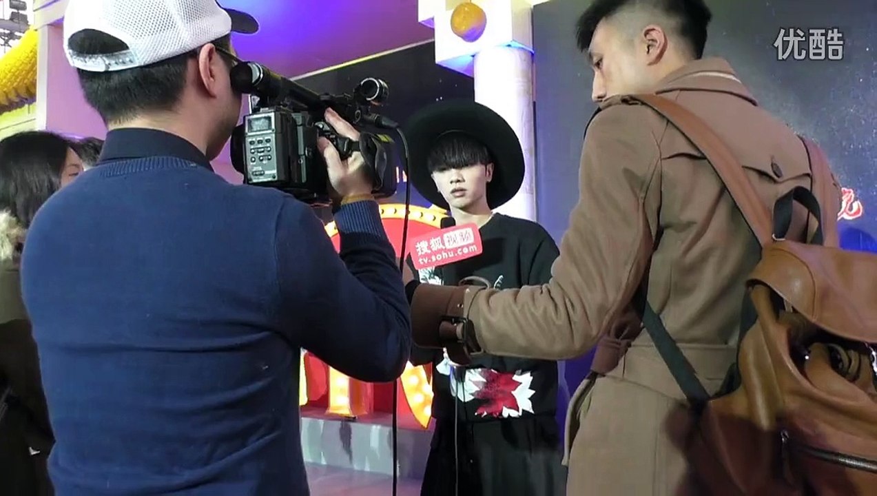 20160110BTV春晚发布会  华晨宇送新年快乐祝福2