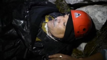 Dağ Keçisini Yakalamak İsterken Kayalıklardan Düşenler