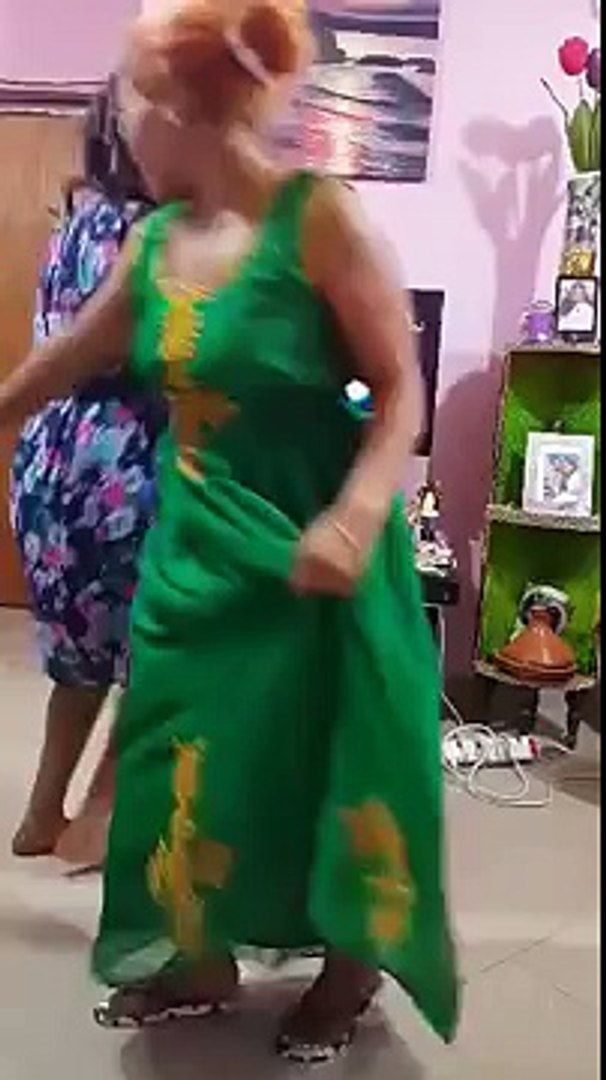 ⁣Ethiopian girls compete for Tigrigna dance (Tigrgna music) - YouTube