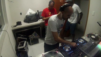 2016-01-10 19:43:39 Mazinho Ross