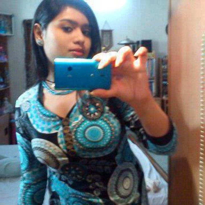 Doctor Babu Kamariya Dukhata (Hot Bhojpuri Video) - Ft. Sexy Monalisa & Dinesh lal Yadav