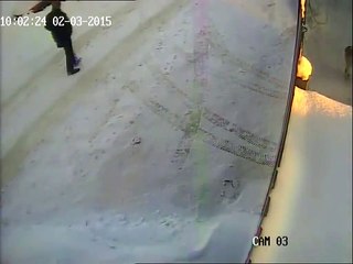 Man s feet to trap Dogs