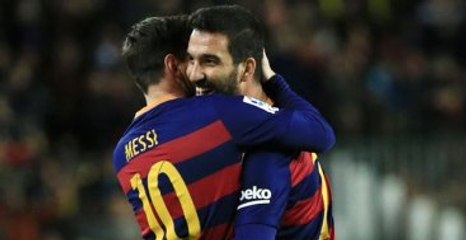 Arda Turan: Emre Çolak'a Kızgınım, Yeteneğini Göstermiyor