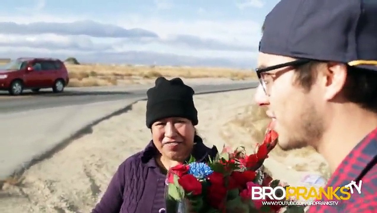 Giving $100 to Homeless People | Give Back Films