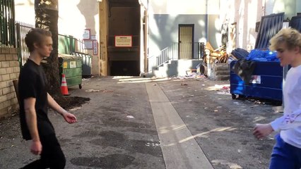 Friends greeting VS Best friends greeting