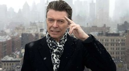 İngiliz Rock Yıldızı David Bowie Hayatını Kaybetti