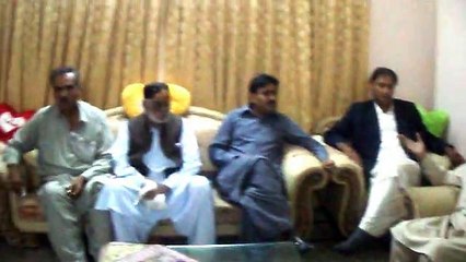 Sinjhoro: PPP Minister For Local Bodies Jam Khan Shoro Condoling With Mukhi Jamal Din Arain At 22 Chak