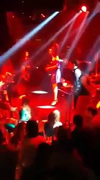 Demet Akalın - Kader Diyemezsin @ Live - Sahne İstanbul (08.03.2014)