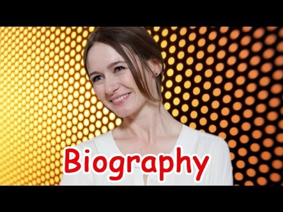 Emily Mortimer Biography