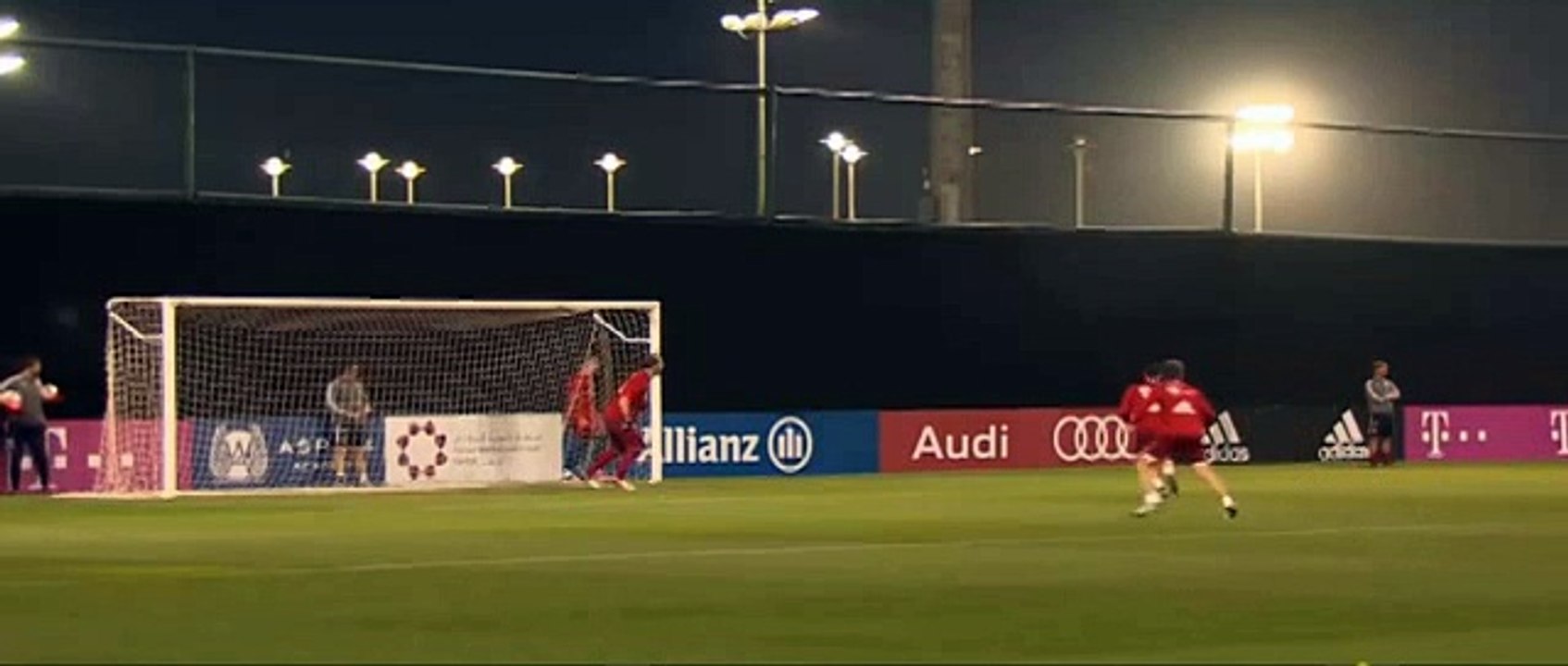 Lewandowski'den enfes gol!