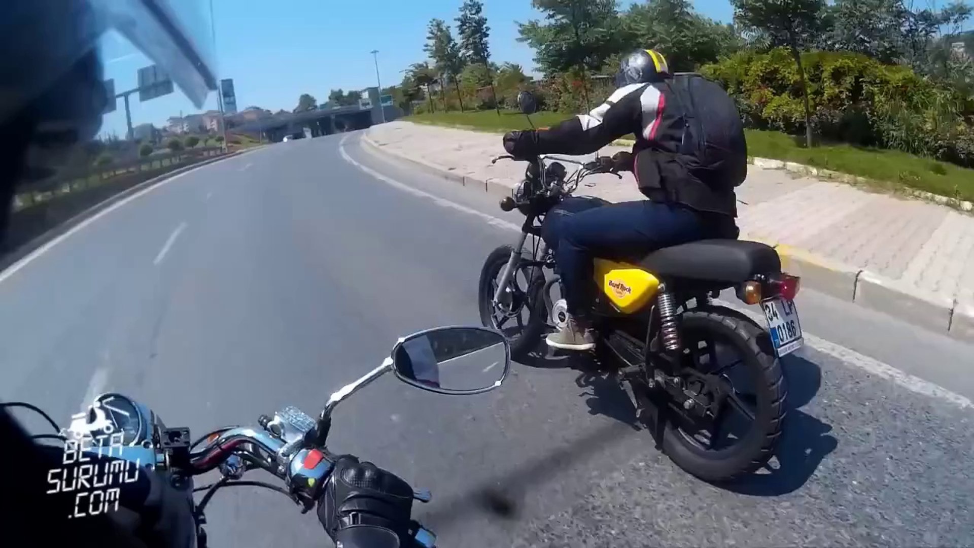 bajaj boxer 150 scrambler