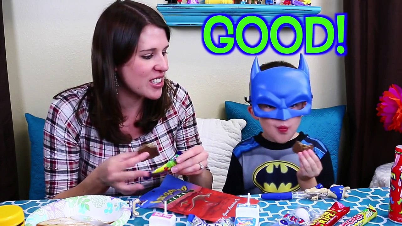 CANDY CHALLENGE Australia Food Taste Testing! Eating Kangaroo, Candy Toilets & Chocolate