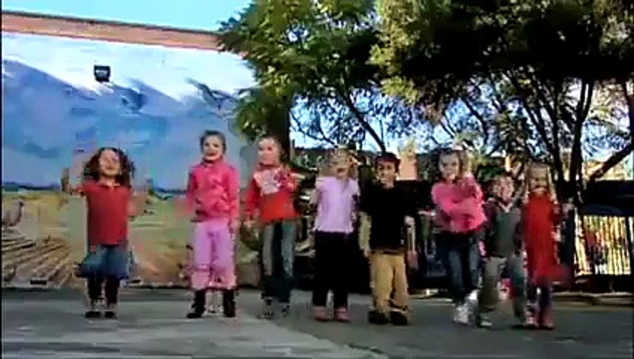Mickey Mouse Clubhouse - Hot Dog Dance