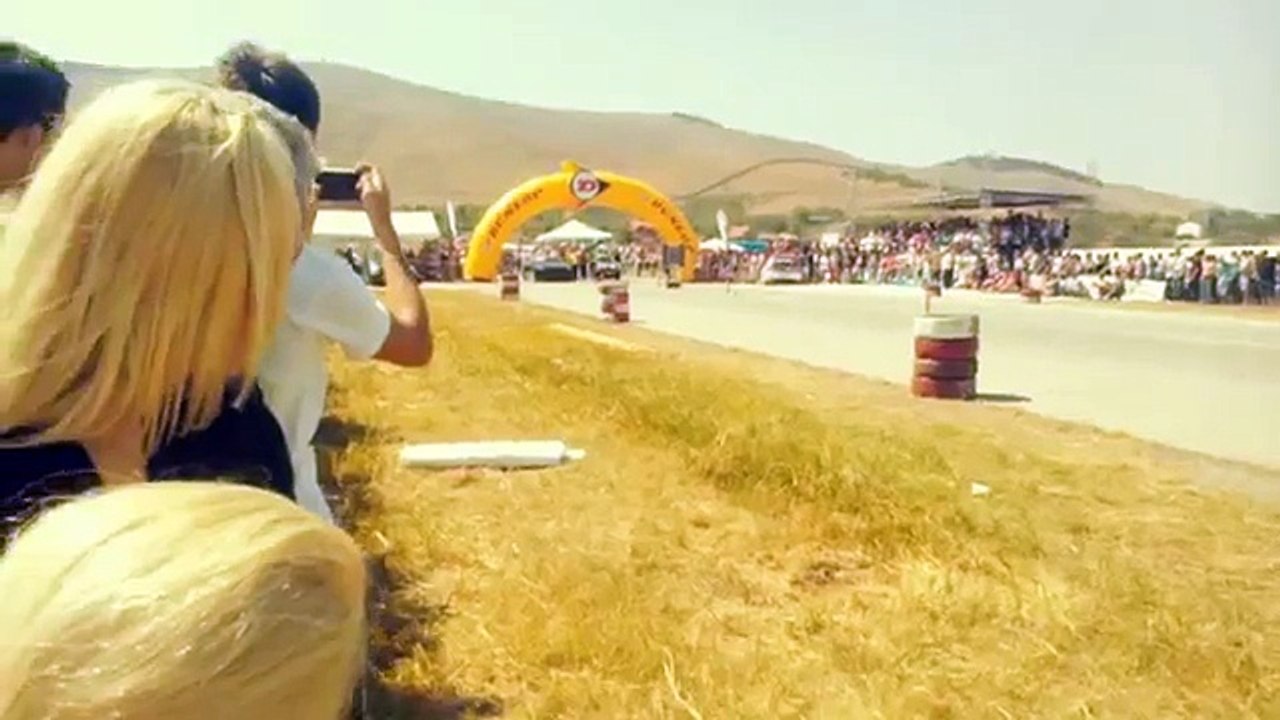 Nissan GTR V6 Spec V vs Golf 4 RS V10 Biturbo