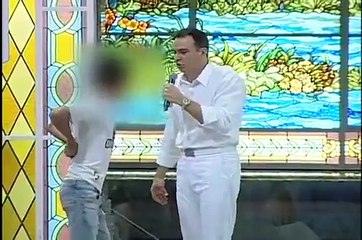 Demônio FAKE pede doações para a Igreja Universal do Reino de Deus