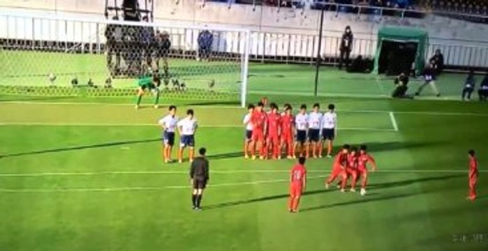Japonya'da İzleyenleri Hayrete Düşüren Frikik Golü