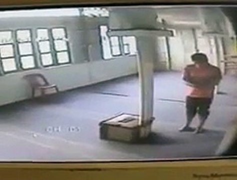 Watch How This Man Stealing Money From Box During Prayer in Mosque