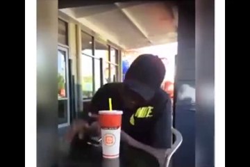 Điện thoại đập không bể