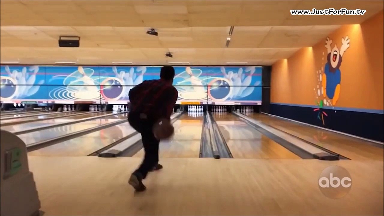 The last clip is crazy 🤯🤯 #bowlingtok #trickshotchallenge #sportslov