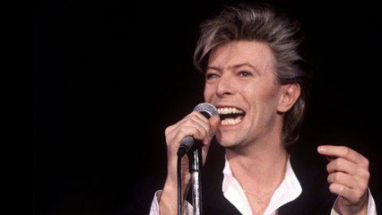 Bowie : 50 ans de looks caméléon en 50 photos