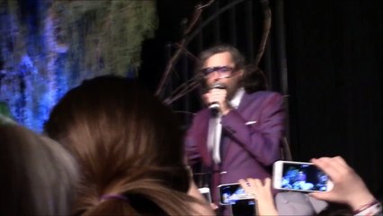 Timothy Omundson singing Let It Go