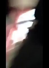 Un très gros pétard dans les toilettes... Dangereux comme blague