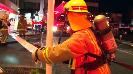 4th Alarm high rise building fire Takapuna - BREAKING NEWS