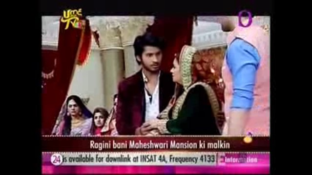 Swaragini 10 December 2015 Laksh Ki Maa Se Ragini Ne Karvaya Ghar Ke Saare Kaam Jisse Laksh Hua Khud Par Gussa