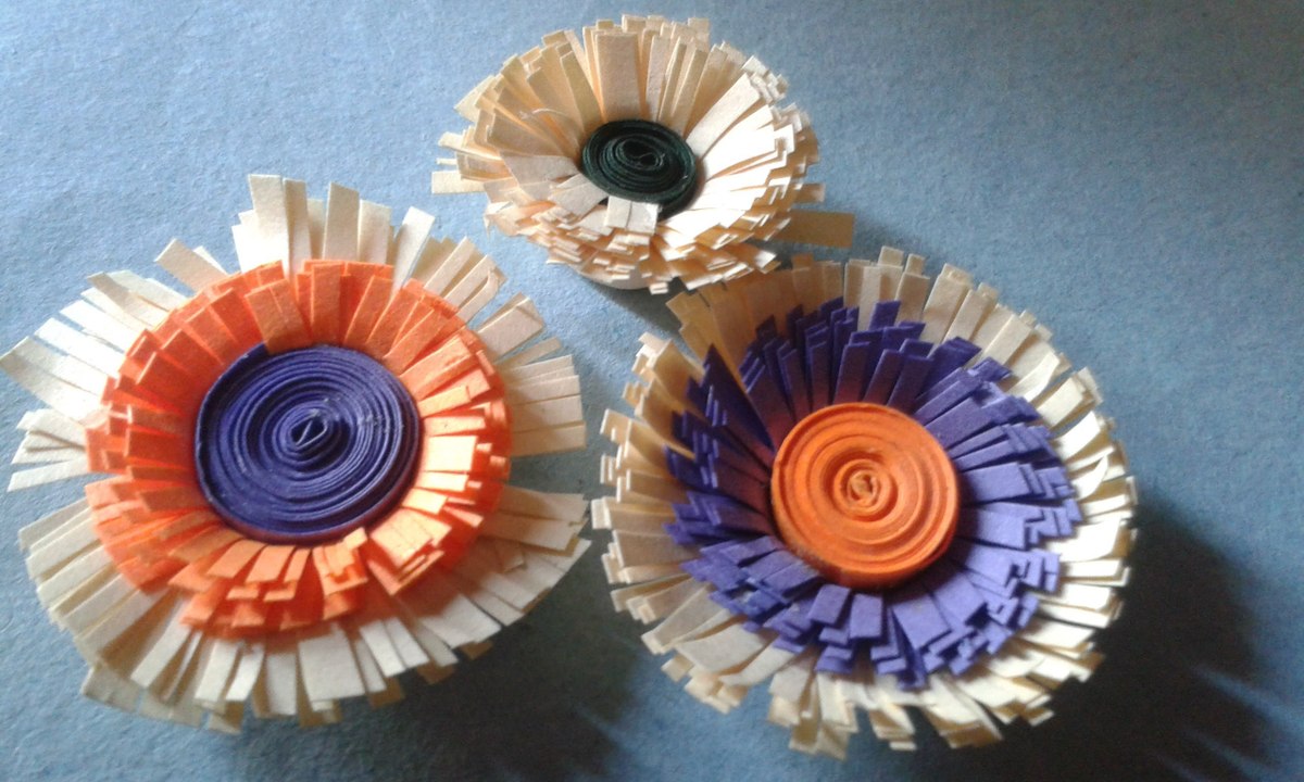 Quilling Made Easy # How to make Quilled Fringed Flowers -Paper Quilling_15