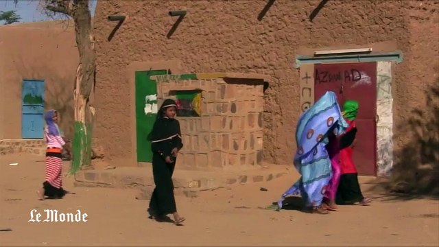 A Aguelhok, nord Mali, les roquettes continuent de tomber