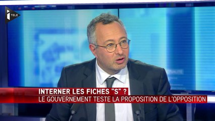 Le gouvernement envisage-t-il l'internement des personnes fichées S?
