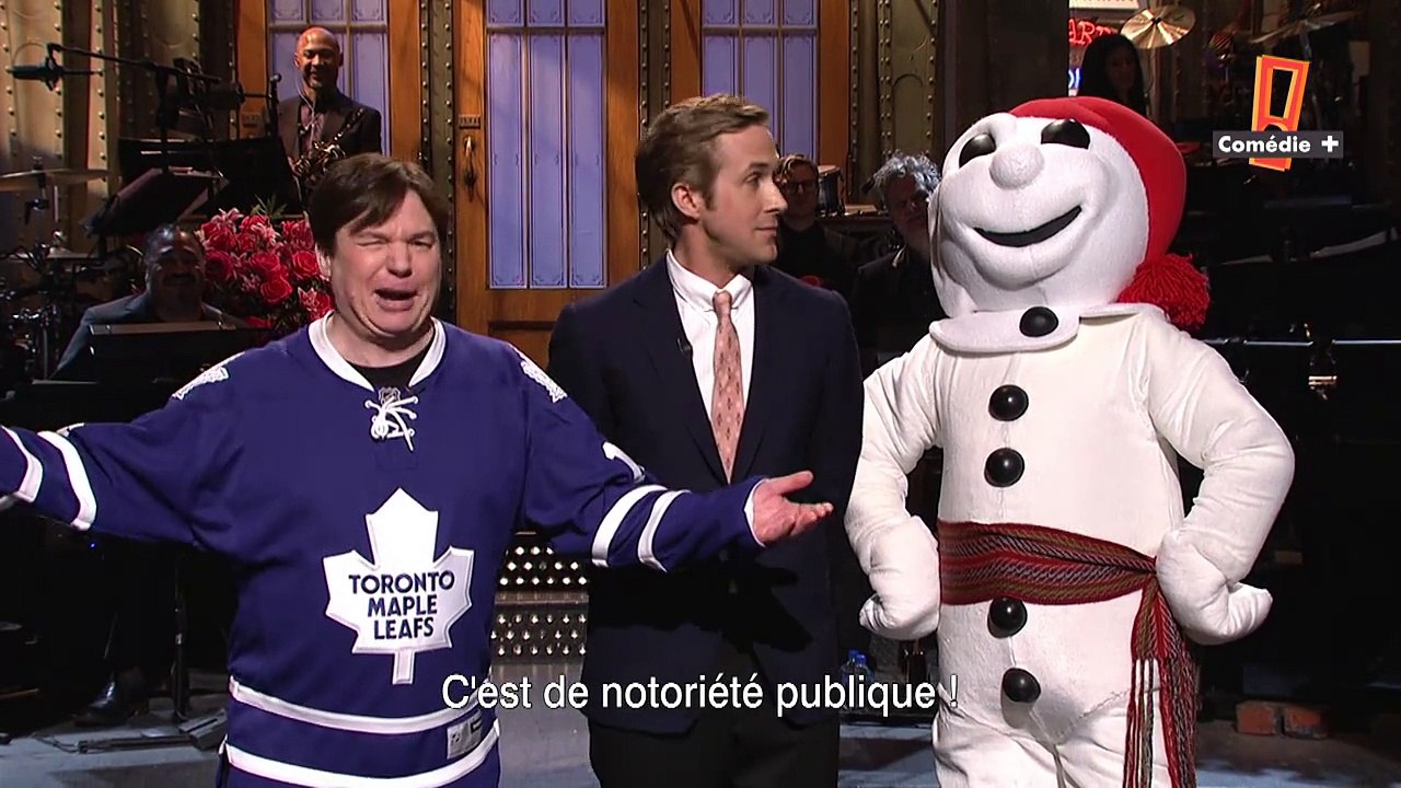 Mike Myers and Ryan Gosling know how to kick off the holidays.