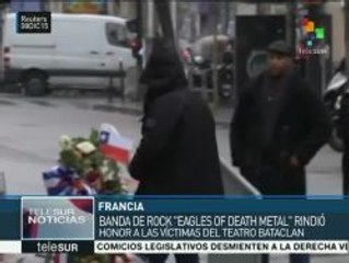 Eagles of Death Metal acuden al Bataclan para recordar a las víctimas