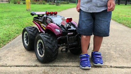 GIANT RC MONSTER TRUCK Remote Control toys Cars for kids Playtime at the Park Egg Surprise