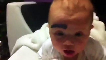 Вот, что происходит, когда оставляешь мужа с ребенком