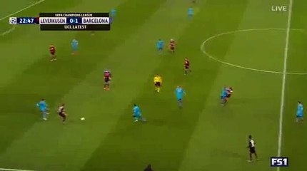Javier Hernandez Goal 1-1 Bayer Leverkusen vs Barcelona