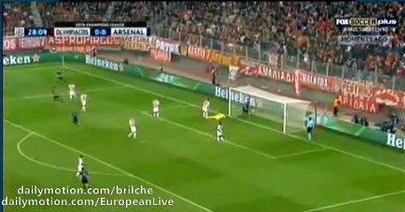 Olivier Giroud Great Goal Olympiakos 0 - 1 Arsenal (UCL) 2015