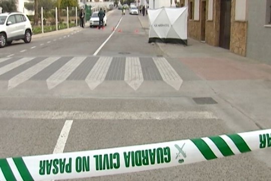 Muere una mujer a manos de expareja en Lebrija