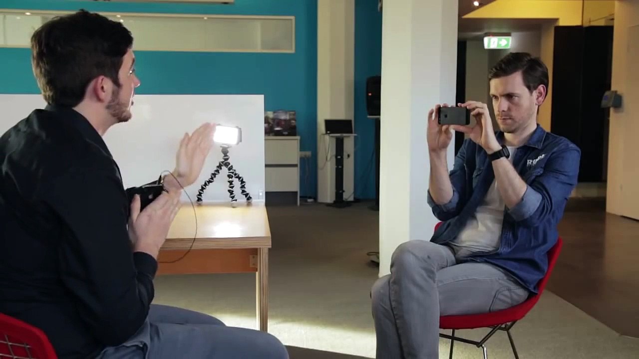 Using the smartLav while filming with the iPhone